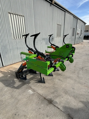 Semichisel cultivador Pastorzaco  13 brazos  hidraulico