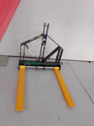 PINZA PORTAPALETS PARA TRACTOR – 700/1.000 KG