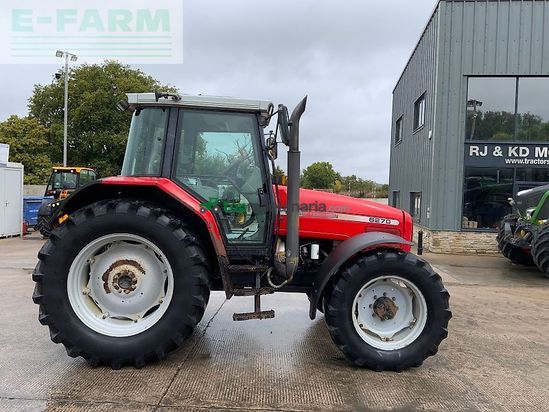 Tractor agrícola - Massey Ferguson - 6270 tractor (st24231)