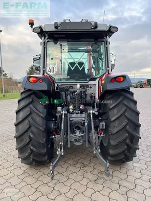 Tractor agrícola - Massey Ferguson - 5m.115 dyna-4 essential