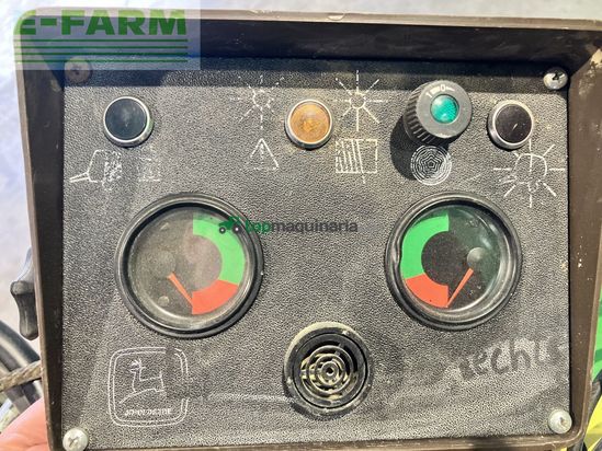 Empacadora gigant - John Deere - 550