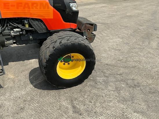 Tractor agrícola - Kubota - m7060 hydraulic shuttle tractor (st25809)