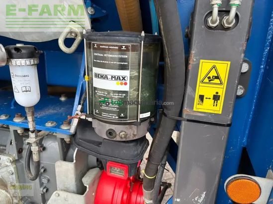 Esparcidor - Claas - xerion 4000 & kaweco schwanenhals tridem