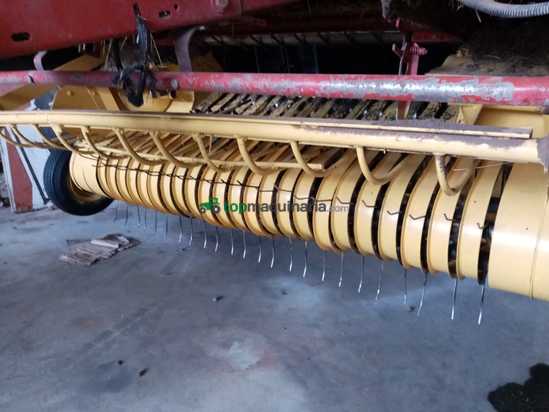 Rotoempacadora NEW HOLLAND  648.