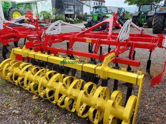 Cultivador - Pöttinger - synkro 3030
