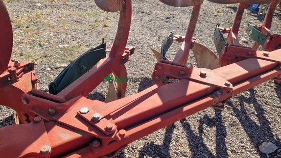 Arado - Pentasurco ES80