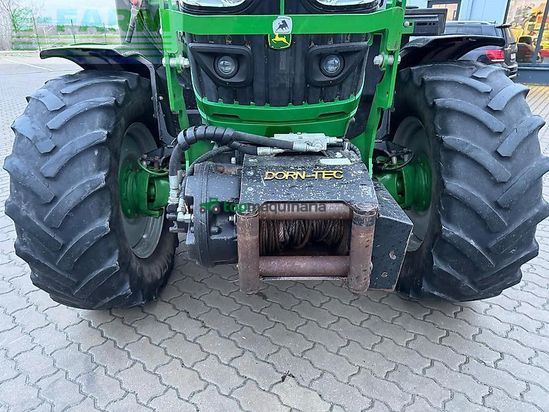 Tractor agrícola - John Deere - 6120r forstausrüstung