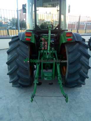 Tractor agrícola - John Deere - 5615 DT
