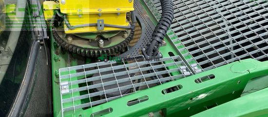 Cosechadora de Cereal - John Deere - 8700