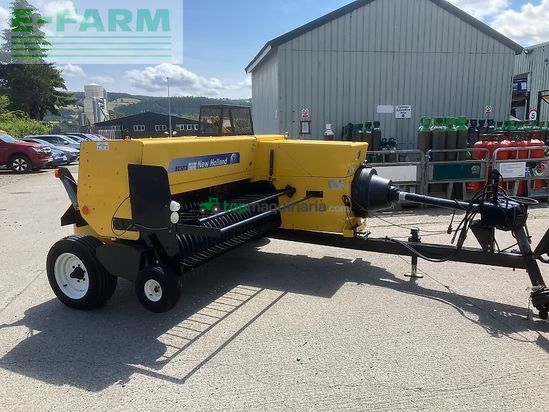 Empacadora gigant - New Holland - 5070