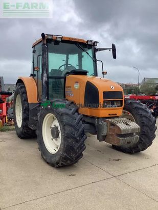 Tractor agrícola - Renault - ares 550 rz