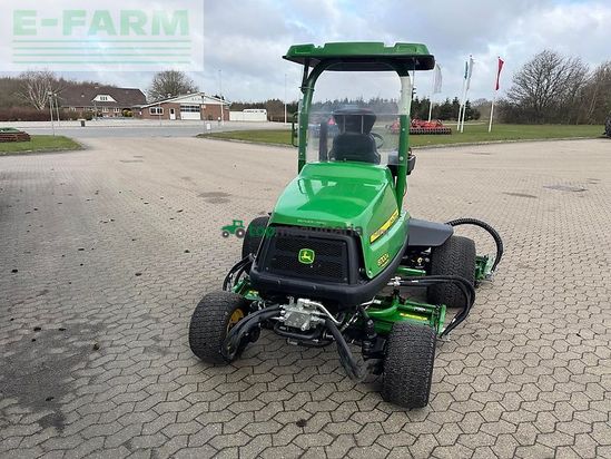 Cosechadora de Cereal - John Deere - 8700