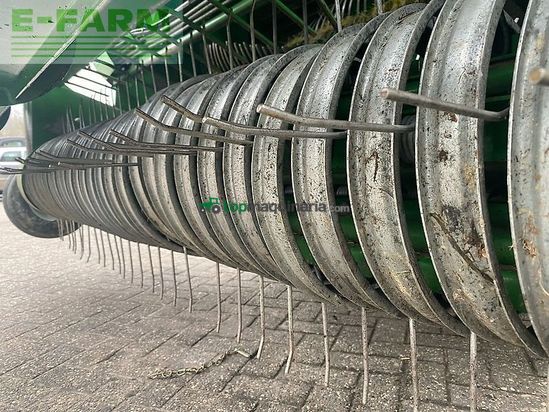 Empacadora gigant - McHale - v660p