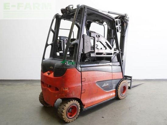 Elevadora - Linde - e 25/600 hl 387-00