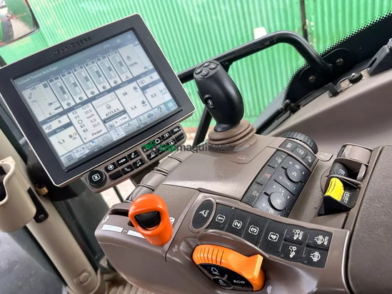 Tractor agrícola - John Deere - 6215 R