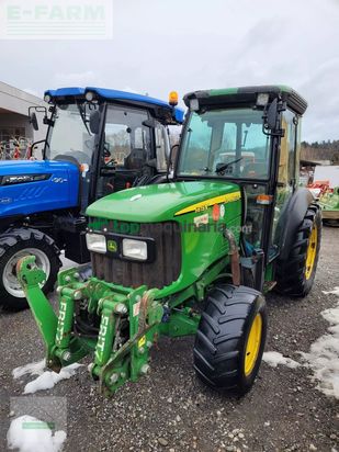 Tractor agrícola - John Deere - 5615 vinero