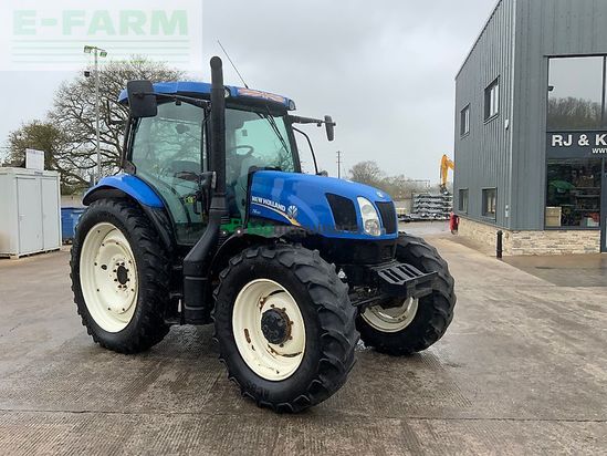 Tractor agrícola - New Holland - t6.150 tractor (st26009)