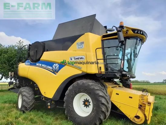 Cosechadora de Cereal - New Holland - cr 8.80