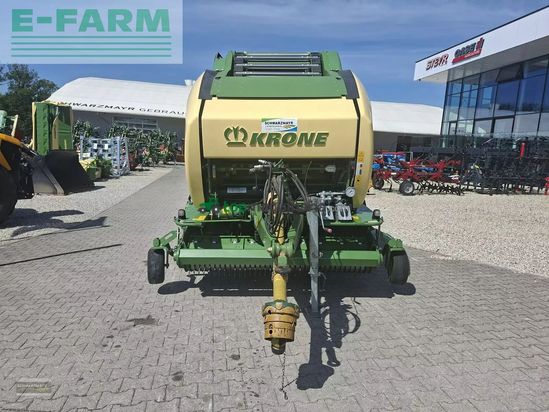 Empacadora gigant - Krone - comprima v 150 xc x-treme