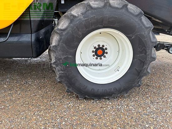 Cosechadora de Cereal - New Holland - cx 8.90 slh
