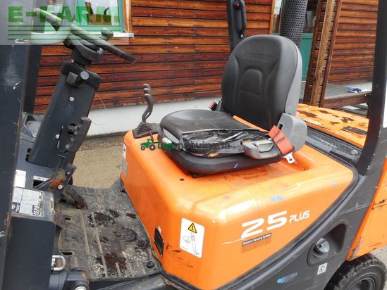 Elevadora - Doosan - g25gp diesel triplex 4,7m + ss ( bj. 2020 )