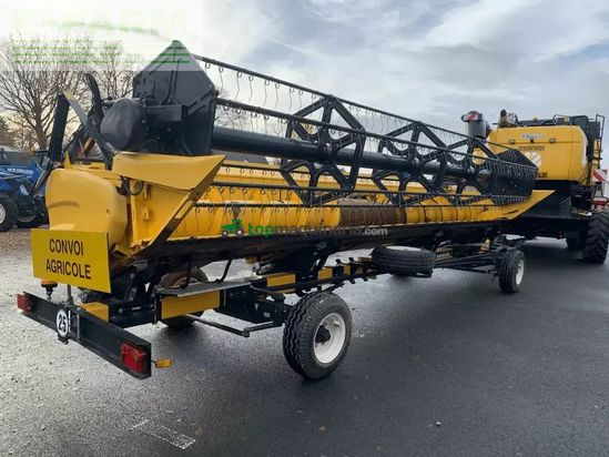 Cosechadora de Cereal - New Holland - cx 8.70