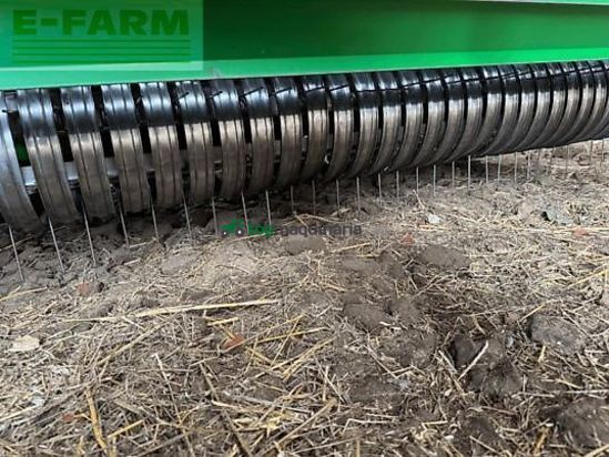 Empacadora gigant - John Deere - v461m