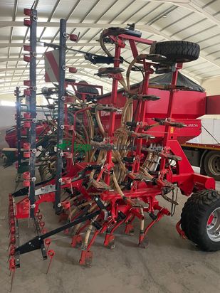 Sembradora seminueva de 6 m Lamusa