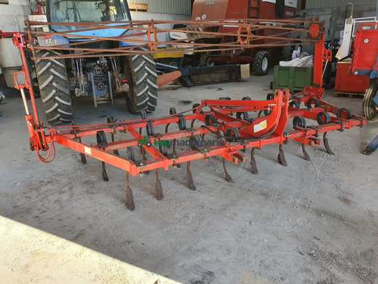 Cultivador Cusquilder presiembra de 25 brazos