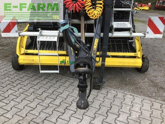 Empacadora gigant - Pöttinger - impress 155 vc pro