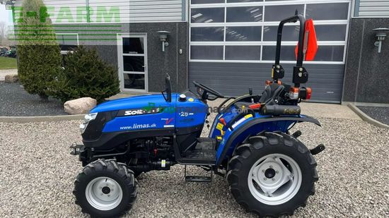 Tractor agrícola - Solis - s26 6+2 med brede traktordæk