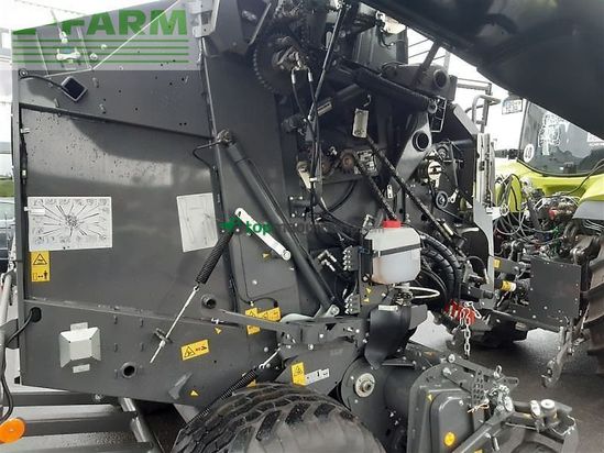 Empacadora gigant - Claas - presse variant 560 rc pro