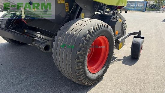 Empacadora gigant - Claas - variant 365 rc