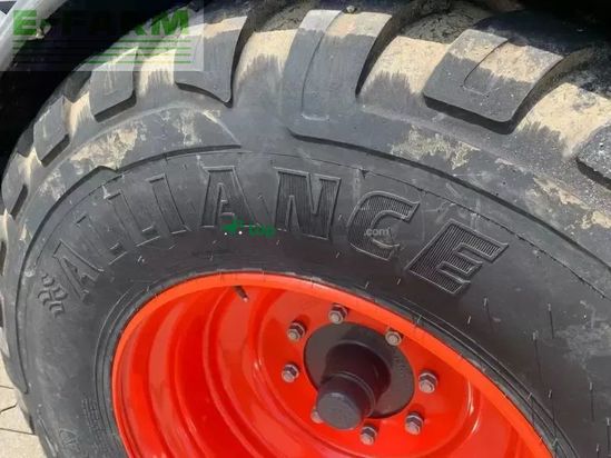 Empacadora gigant - Claas - rollant 454 rc uniwrap