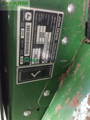 Empacadora gigant - John Deere - v451m