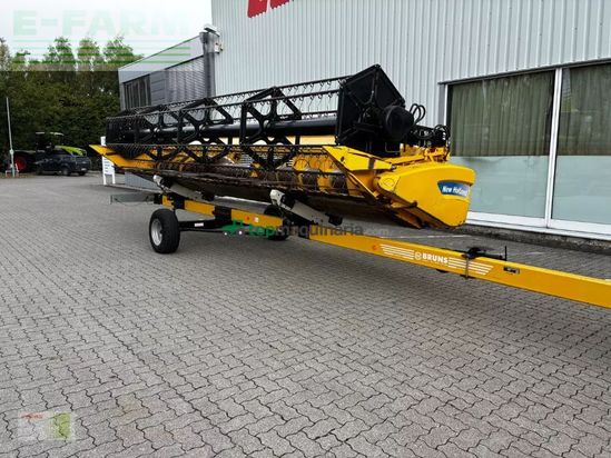Cosechadora de Cereal - New Holland - cr 9060