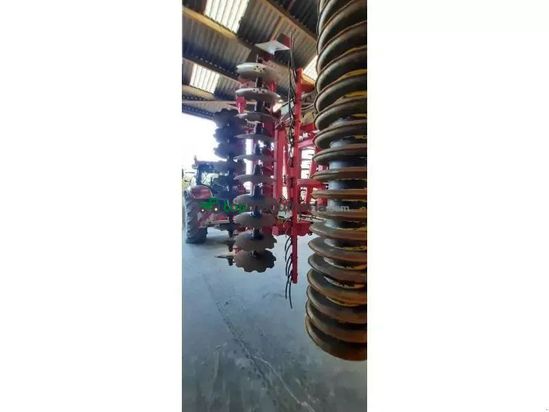 Cultivador - Pöttinger - terradisc5001