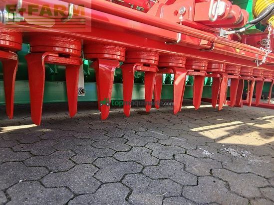 Sembradora - Agro-Masz - ana 30 + sn 301 - 24 reihen