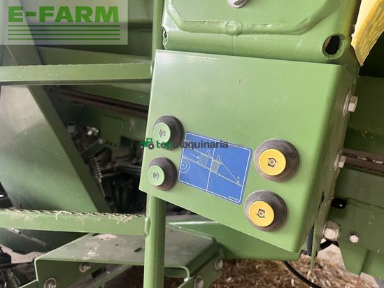Empacadora gigant - Krone - 1270 xc mit prechop vorbauhäcksle
