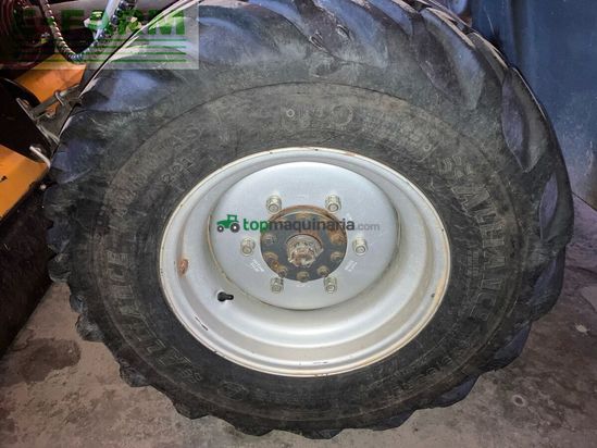 Tractor agrícola -  - tt220