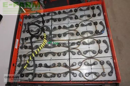 Elevadora - Linde - e 25/600 hl 387