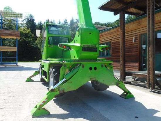 Telescopica - Merlo - 30.16 k roto ( 15,8m 3 tonnen )
