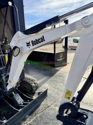 Excavadora Bobcat E17