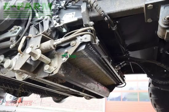 Empacadora gigant - Claas - quadrant 5300 evolution fc tan