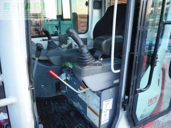 Excavadora - Takeuchi - tb 216 ( 1.865kg ) powertilt + 3 löffel