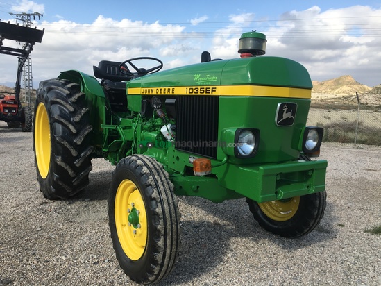 Tractor agrícola - John Deere - 1035