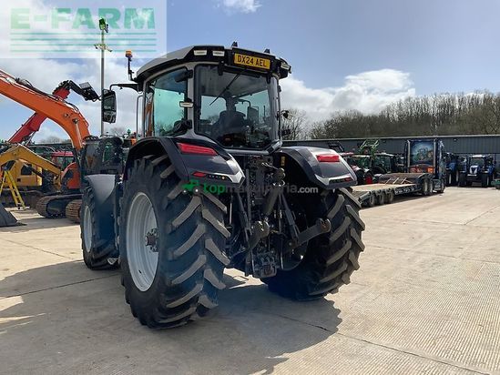 Tractor agrícola - Massey Ferguson - 8s.225 black tractor (st26275)