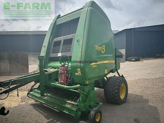 Empacadora gigant - John Deere - 864