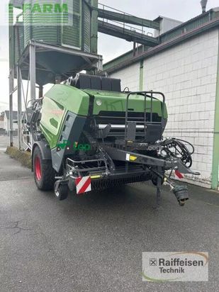 Empacadora gigant - Fendt - rotana 160 v combi