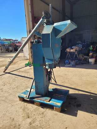 Molino de cereales vertical